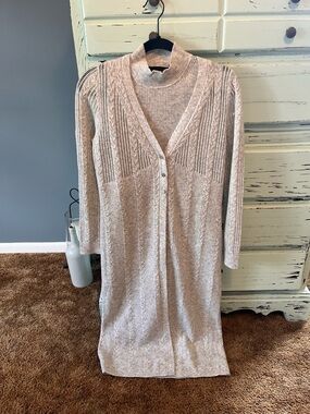 White House Black Market Cable Stitch Duster Sweater. Size medium.